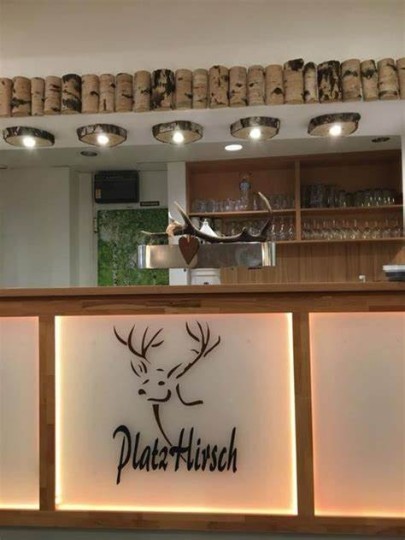 Platz Hirsch