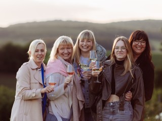 Weinkiosk, Weintenne M&uuml;llers Wein