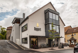 Weingut & Brennerei Ruppert