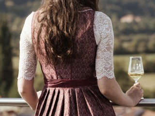„Hammelburger Weingenussabend & Inthronisierung der neuen Weinprinzessin“