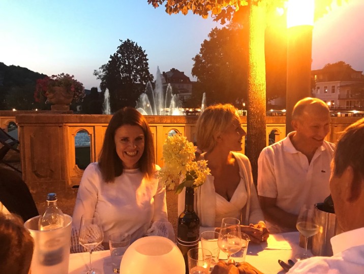 WHITE DINNER