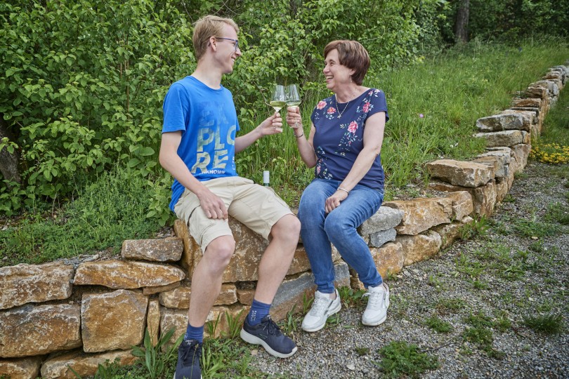 Weinbergs- und Naturführung - Mit allen Sinnen genießen